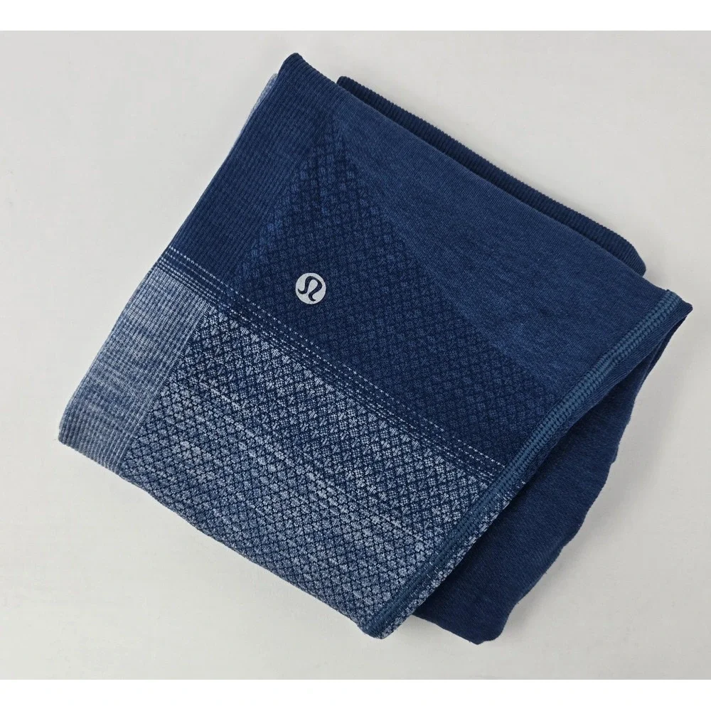 Lululemon Pants Womens 4 Seamlessly Street Crop Blue Activewear Measured 25" - Picture 3 of 9